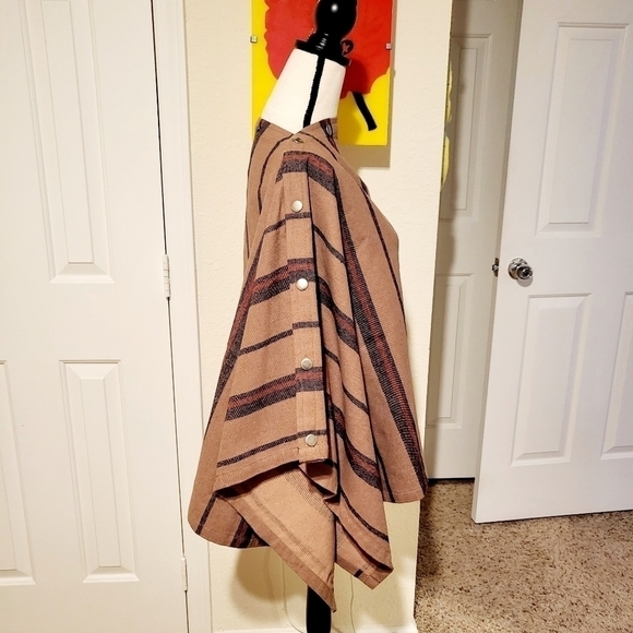 Obey | Stripe Snap Poncho - Picture 4 of 6